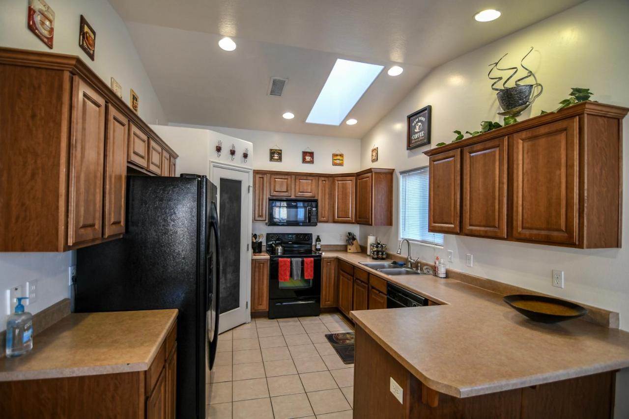 Lone Rock Retreat - 3-Bedroom Near Lake Powell Page Εξωτερικό φωτογραφία