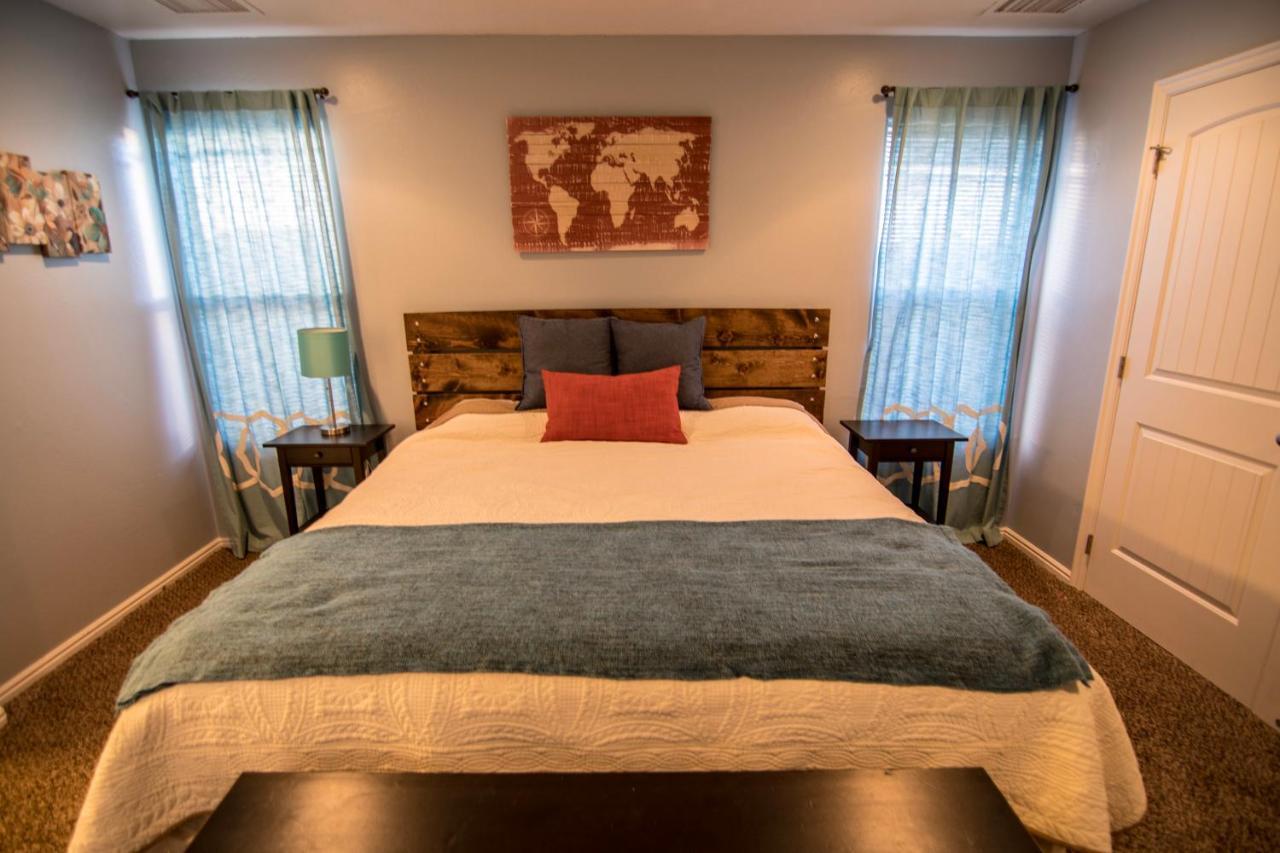 Lone Rock Retreat - 3-Bedroom Near Lake Powell Page Εξωτερικό φωτογραφία